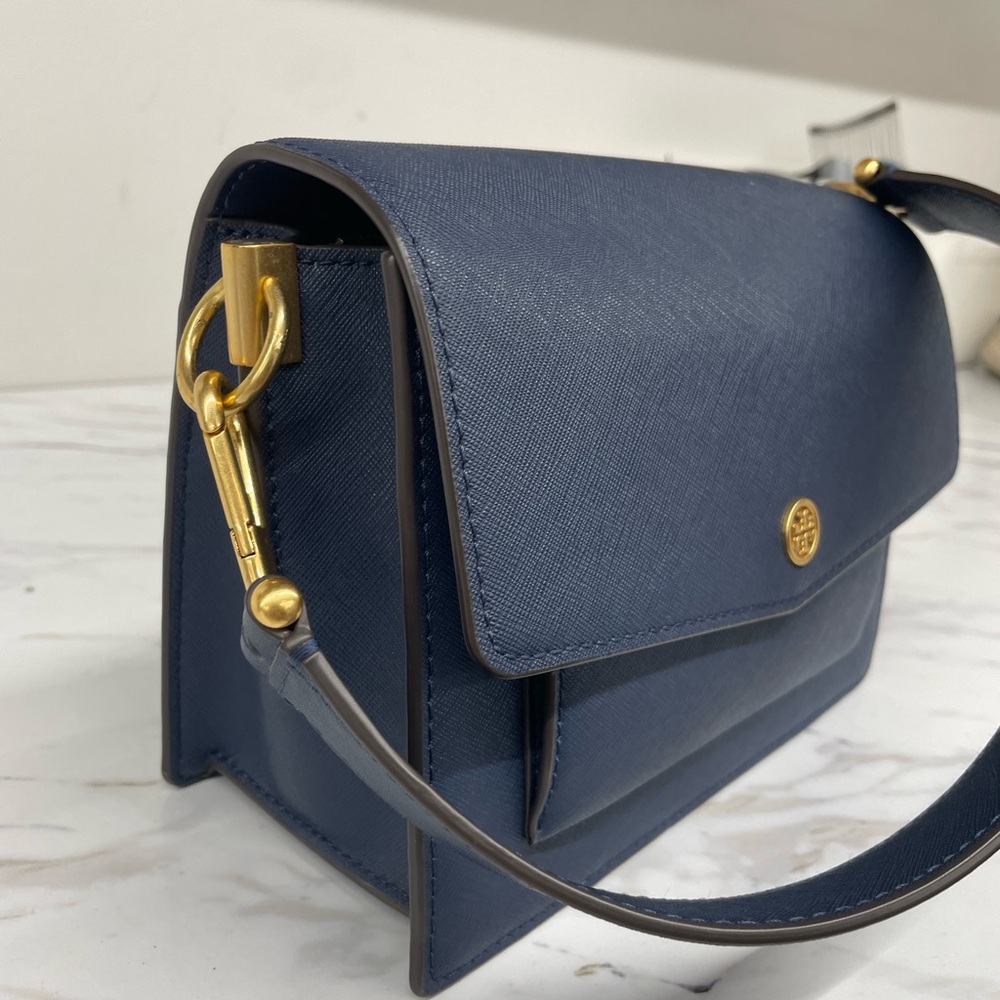 Tory Burch Robinson Double-Strap
Convertible Shoulder Bag
Color: Bluestone - Picture 10 of 11